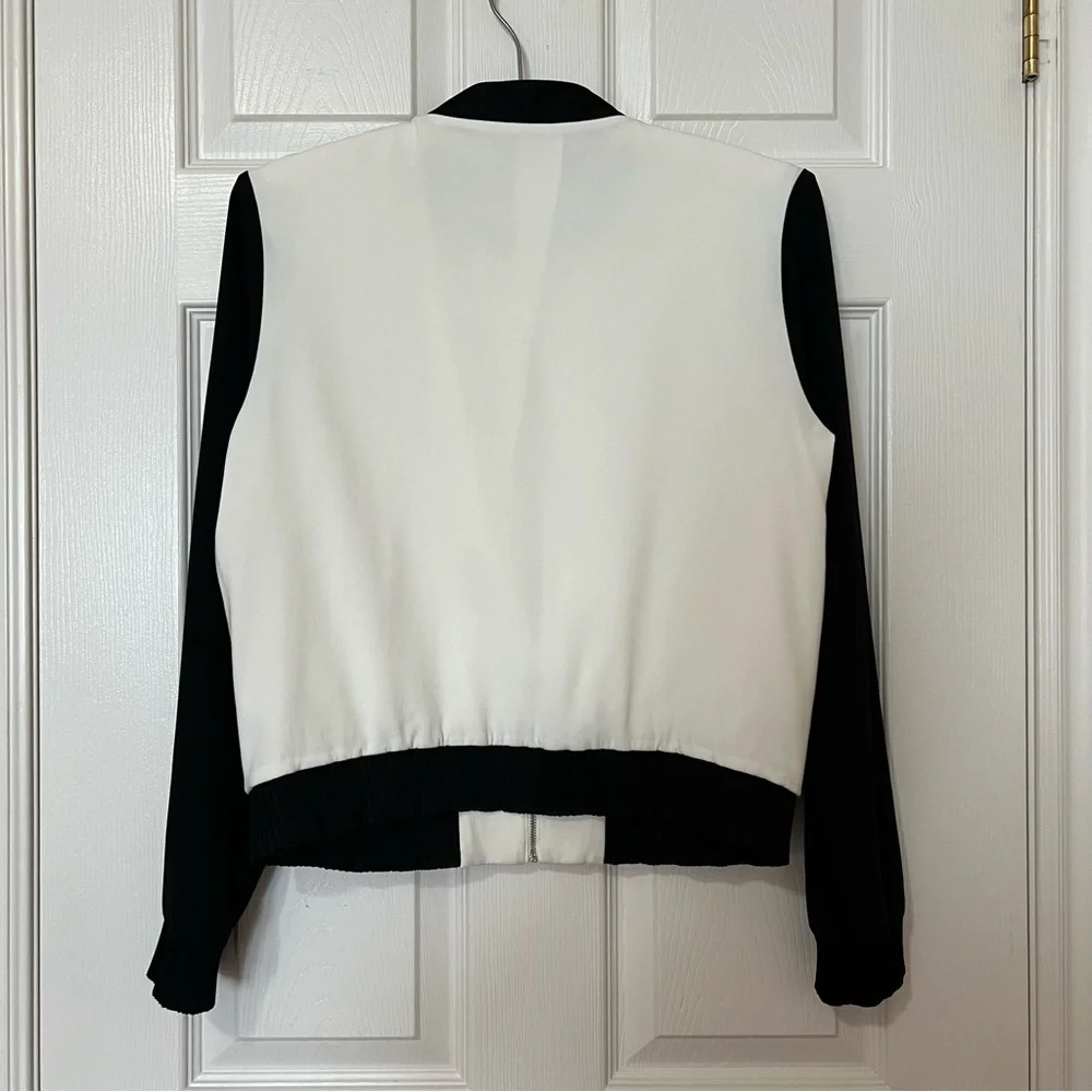 Aritzia Babaton Blouson Bomber Crepe Zip Up Jacket Black White - Size S - Picture 8 of 15